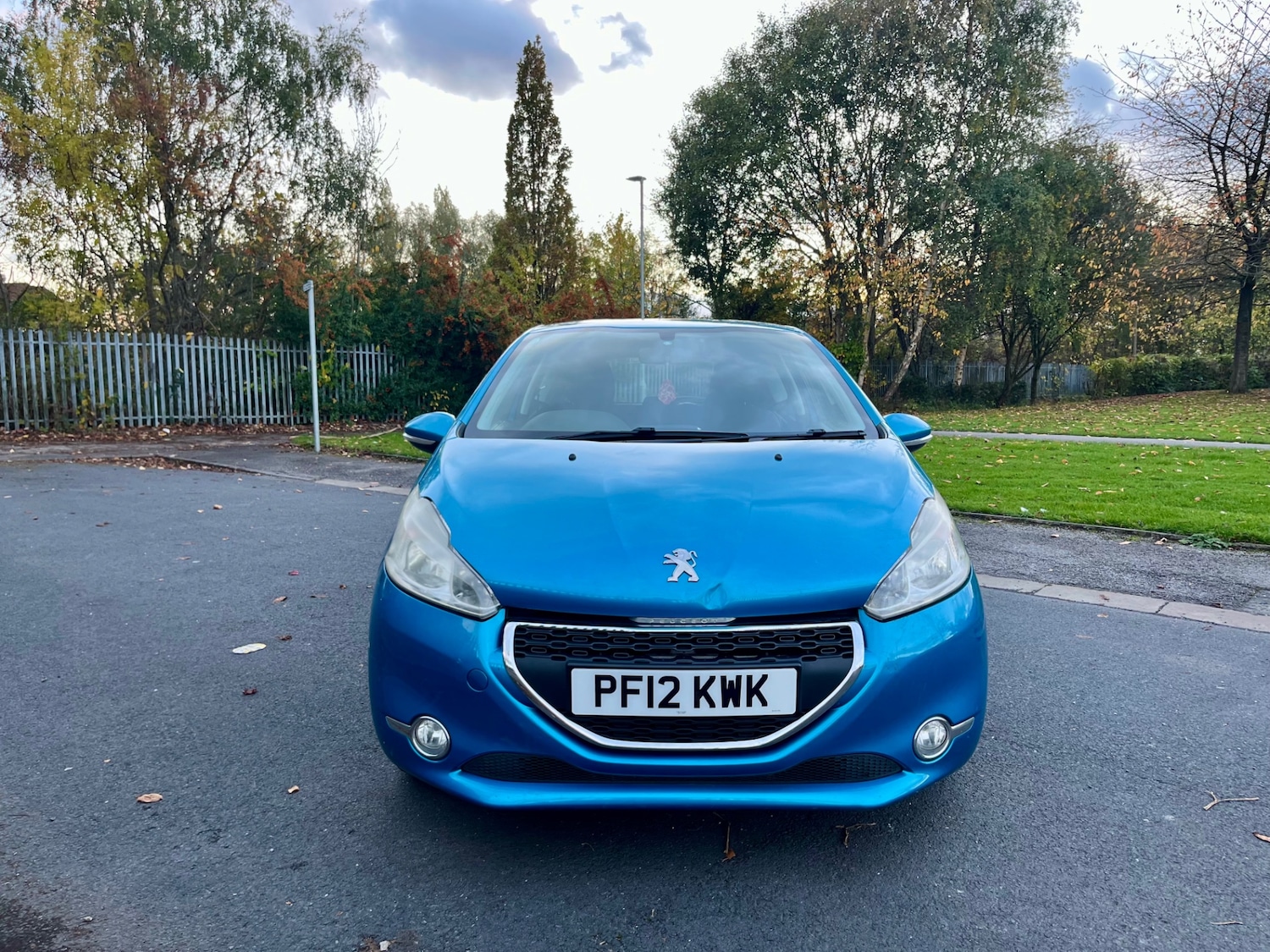 Used Peugeot 208 2012 for sale - 76488431: Photo 3