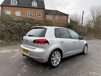Used Volkswagen Golf 2009 for sale - 77475561: Photo