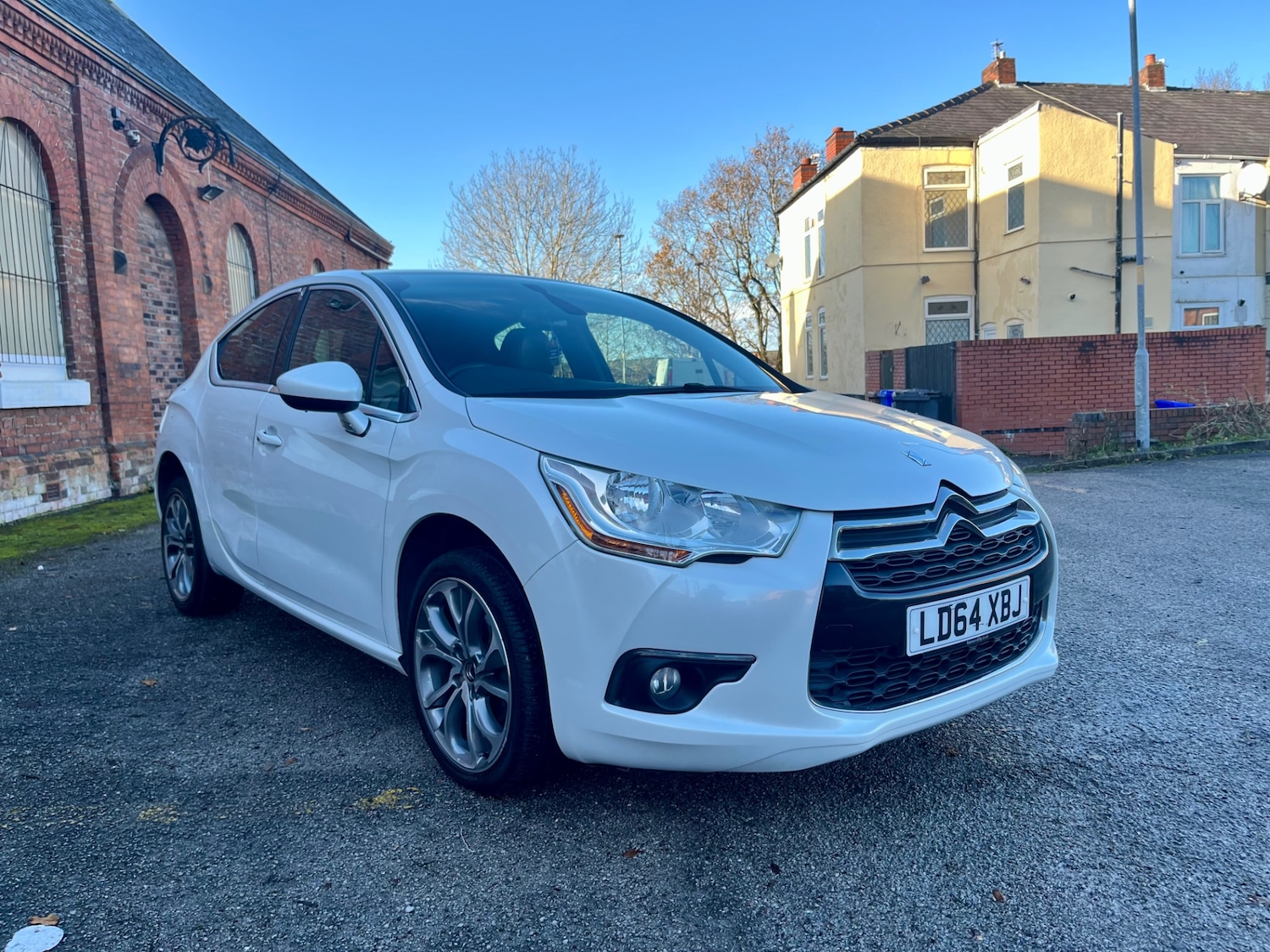 Used Citroen DS4 2014 for sale - 76786972: Photo 2