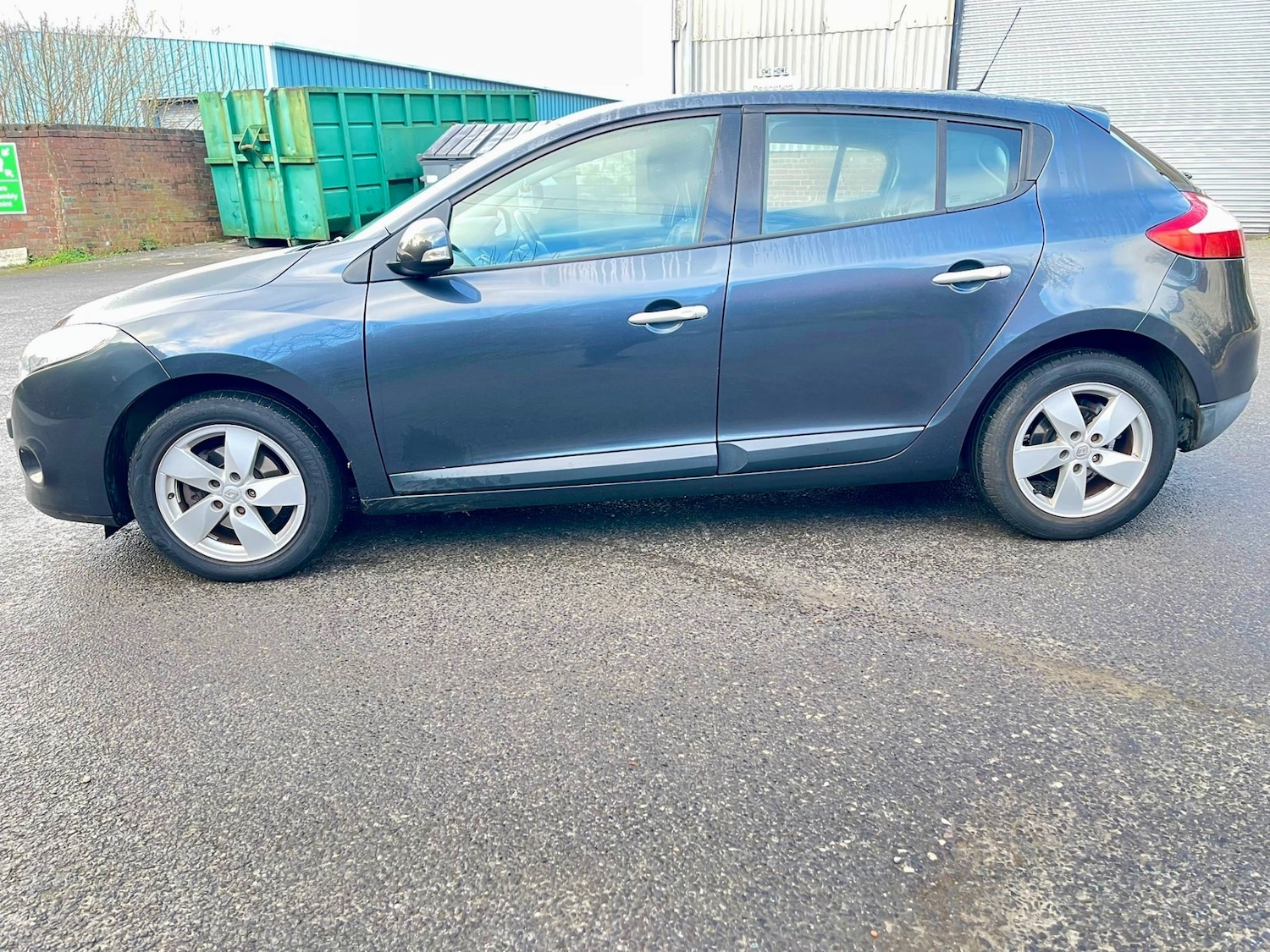 Used Renault Megane 2011 for sale - 77109921: Photo 5