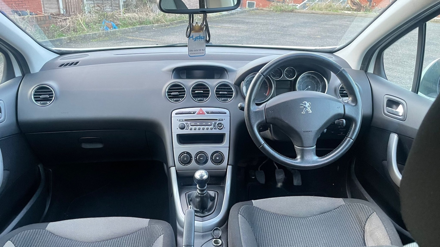 Used Peugeot 308 2012 for sale - 76886075: Photo 10