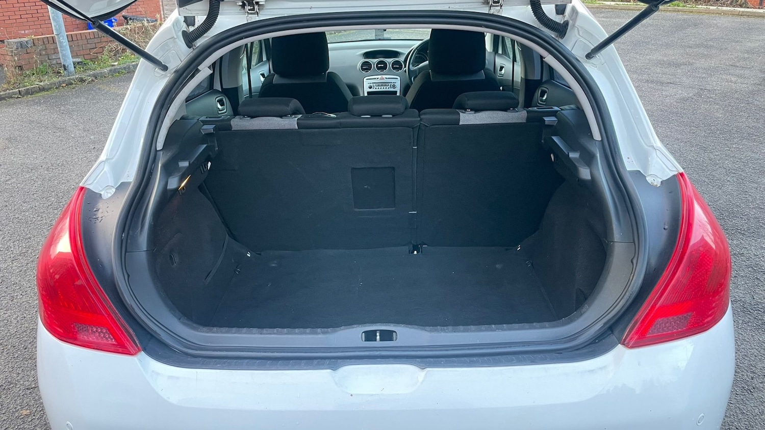 Used Peugeot 308 2012 for sale - 76886075: Photo 13