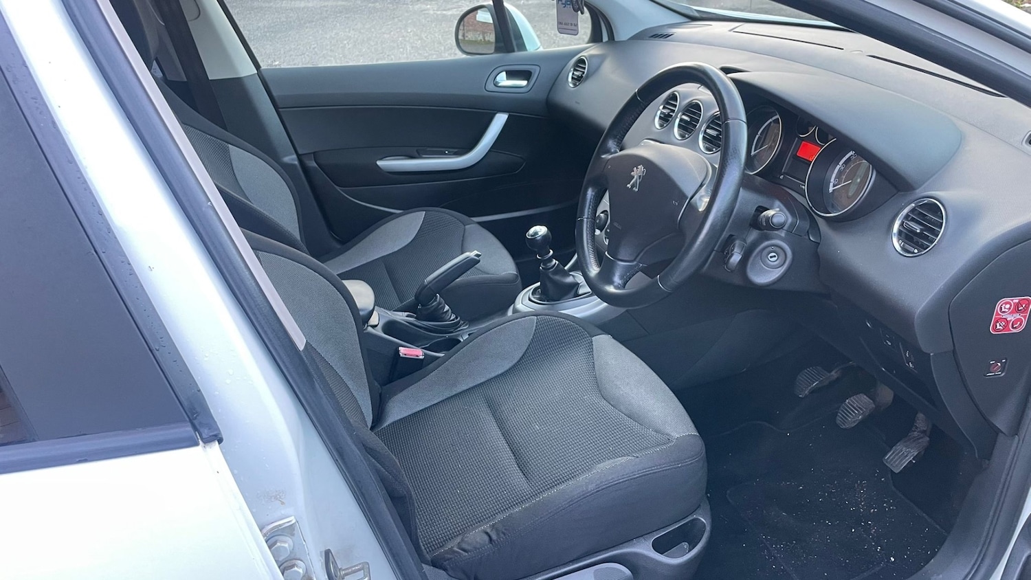 Used Peugeot 308 2012 for sale - 76886075: Photo 14