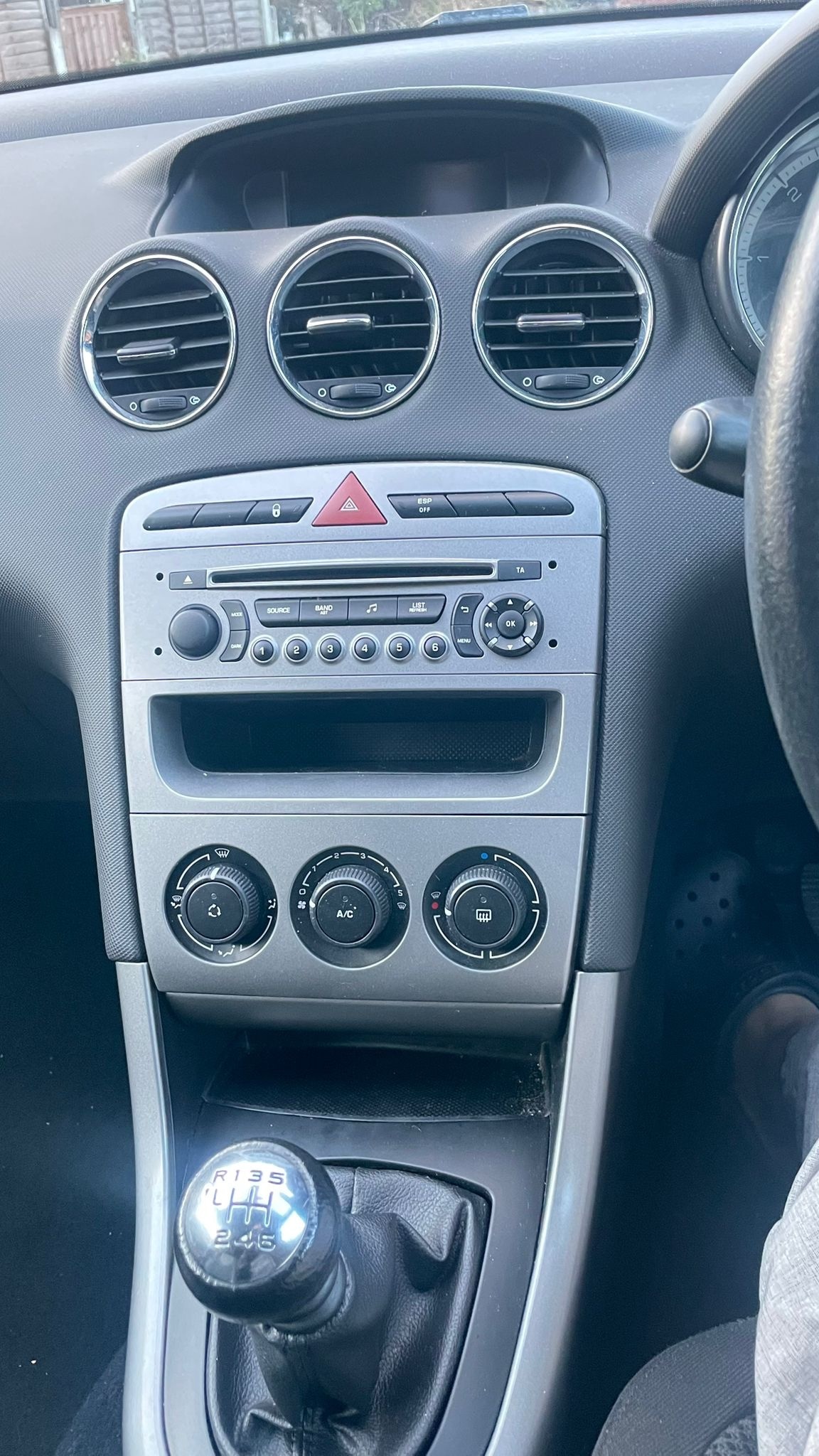 Used Peugeot 308 2012 for sale - 76886075: Photo 16