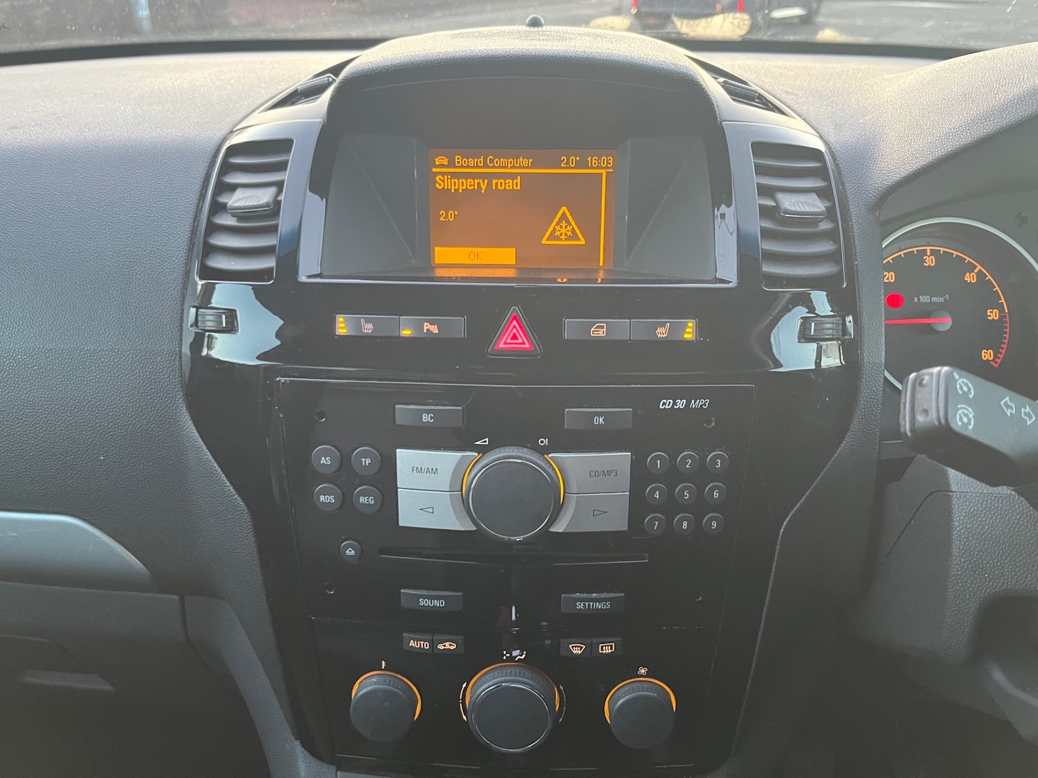 Used Vauxhall Zafira 2011 for sale - 76646360: Photo 15