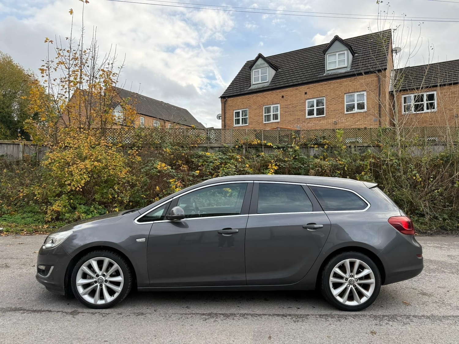 Used Vauxhall Astra 2012 for sale - 76948712: Photo 5