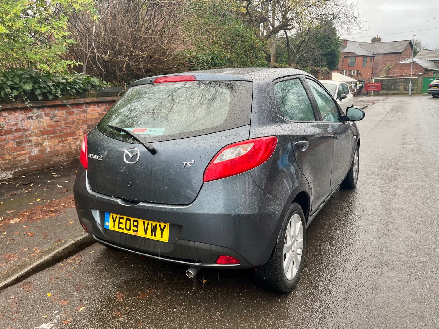 Used Mazda Mazda2 2009 for sale - 76696283: Photo 2