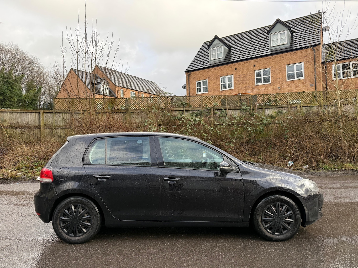 Used Volkswagen Golf 2011 for sale - 77570885: Photo 9