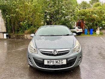 Used Vauxhall Corsa 2011 for sale - 76242696: Photo 2