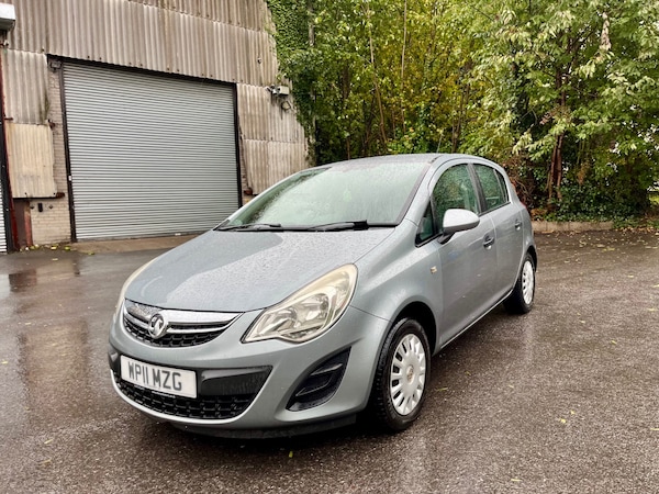 Used Vauxhall Corsa 2011 for sale - 76242696: Photo 3