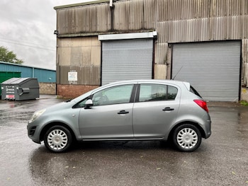 Used Vauxhall Corsa 2011 for sale - 76242696: Photo 4