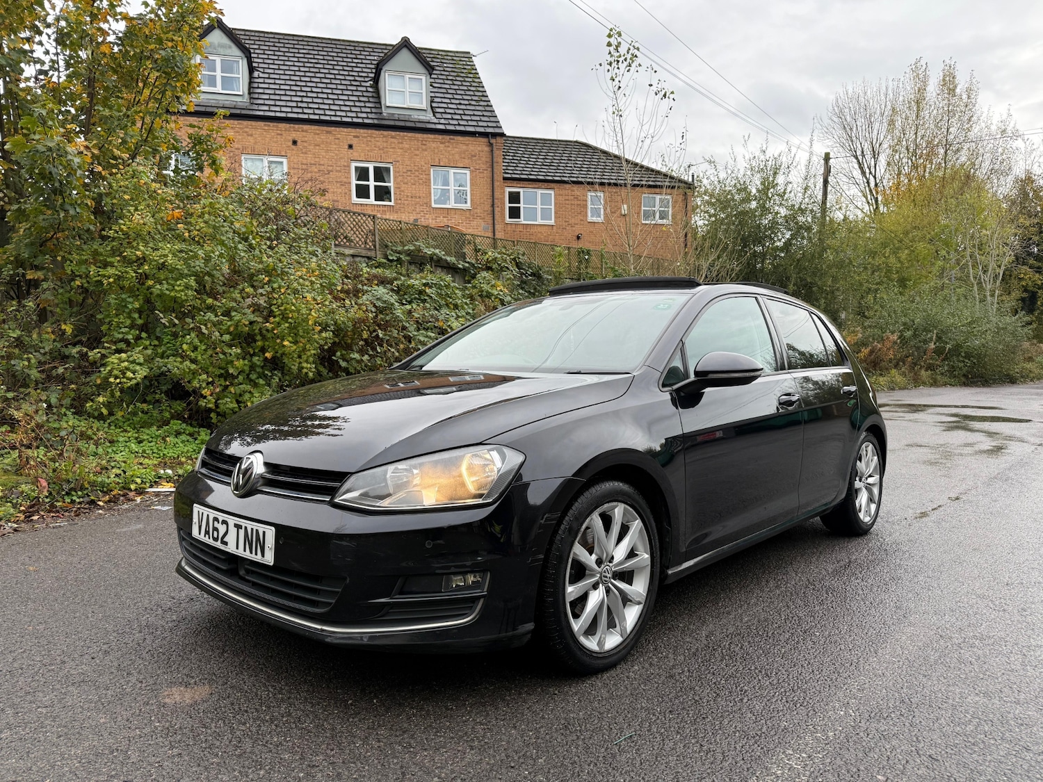 Used Volkswagen Golf 2013 for sale - 76379261: Photo 1
