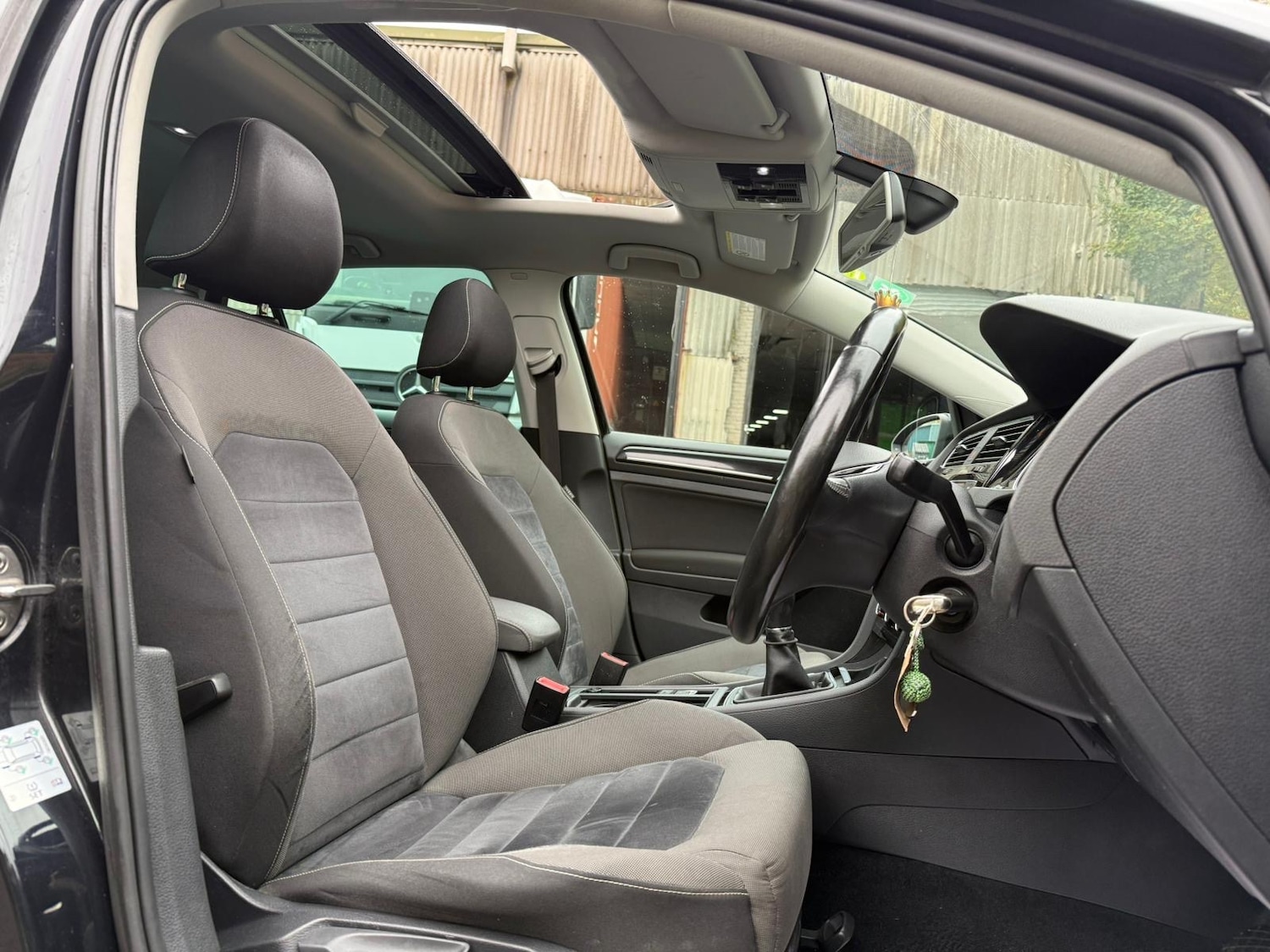 Used Volkswagen Golf 2013 for sale - 76379261: Photo 8