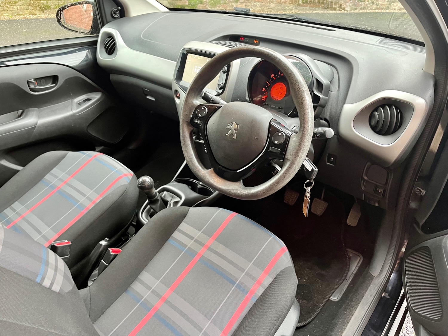 Used Peugeot 108 2016 for sale - 77774413: Photo 10