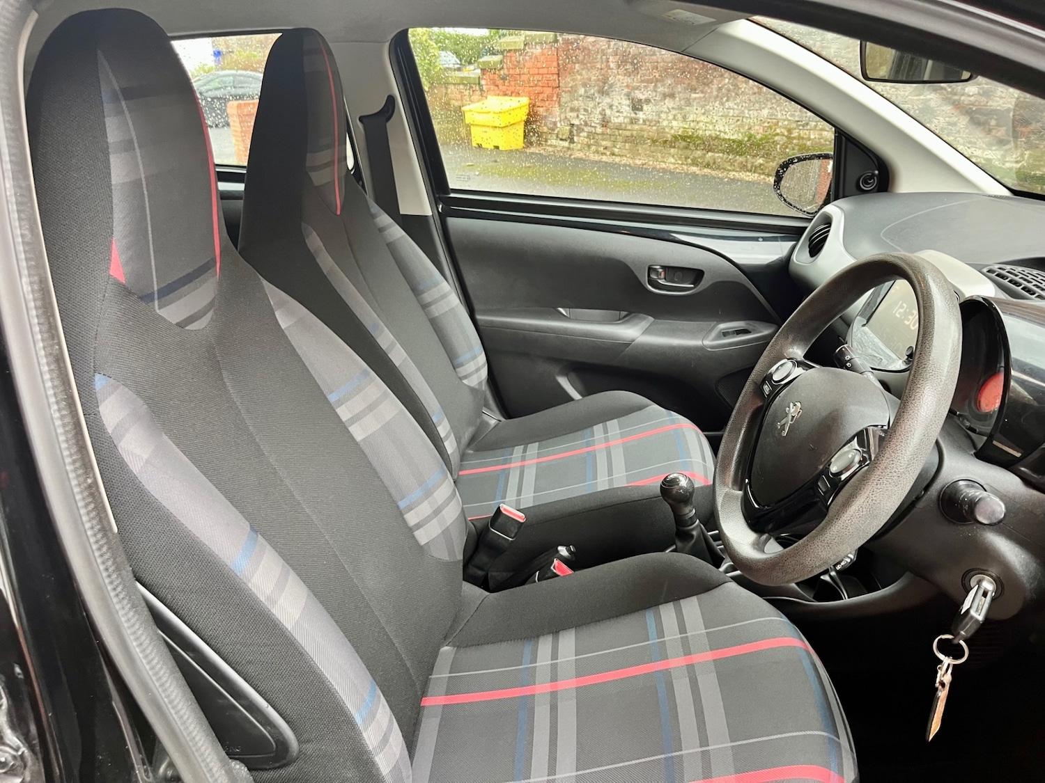 Used Peugeot 108 2016 for sale - 77774413: Photo 11