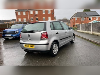 Used Volkswagen Polo 2006 for sale - 77477975: Photo