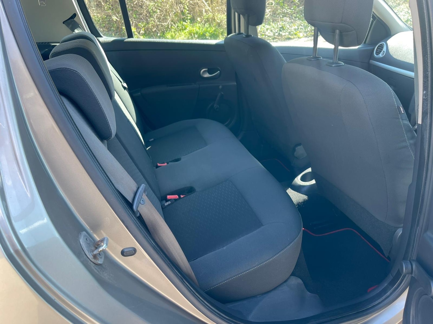 Used Renault Clio 2010 for sale - 78123370: Photo 9