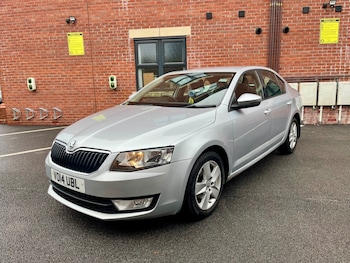 Used Skoda Octavia 2014 for sale - 76452403: Photo