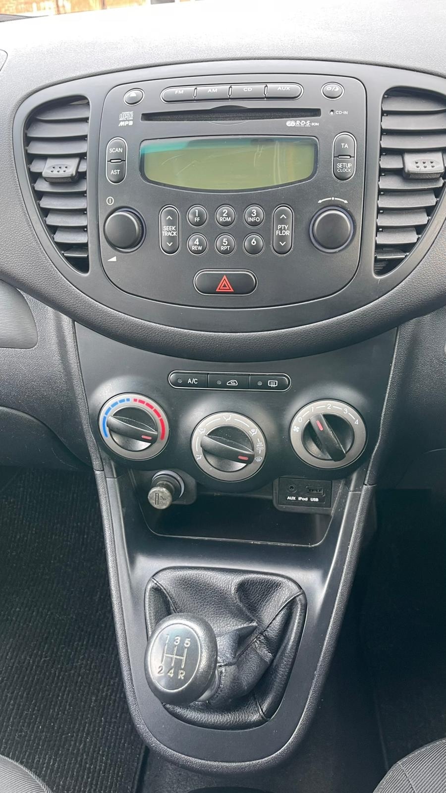 Used Hyundai i10 2012 for sale - 77261702: Photo 16