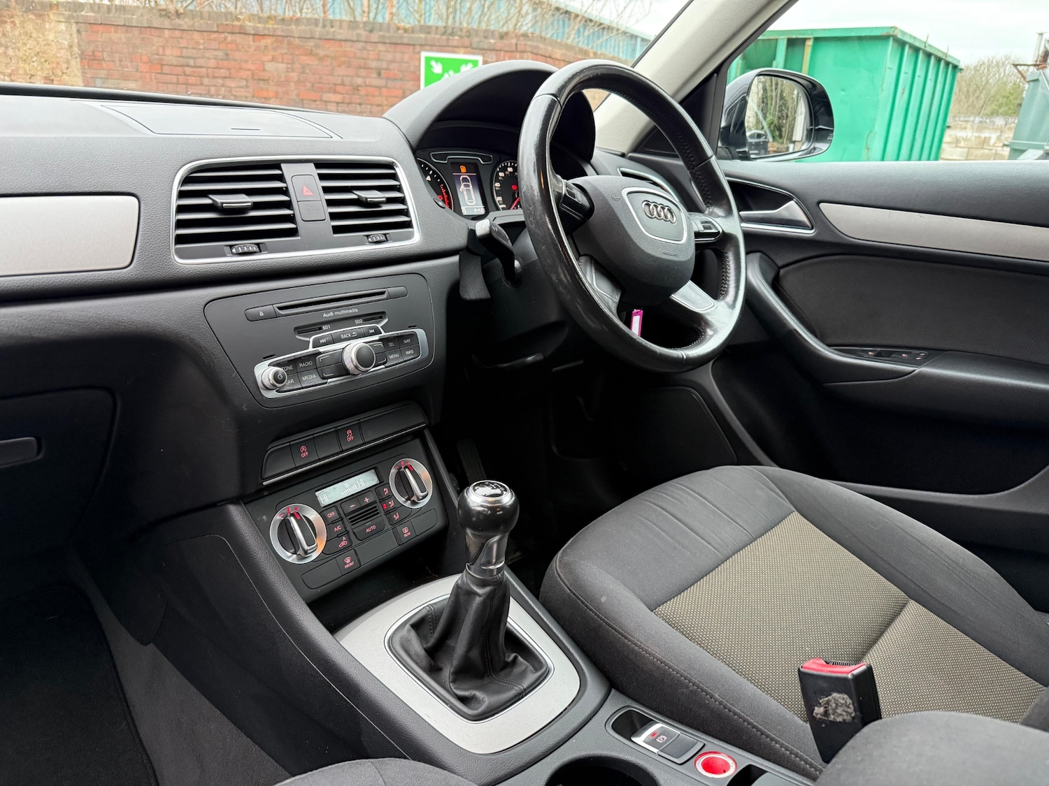 Used Audi Q3 2013 for sale - 77593116: Photo 2