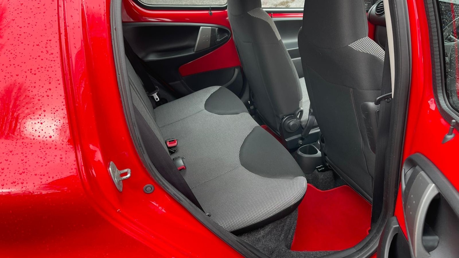 Used Toyota AYGO 2014 for sale - 77736972: Photo 9