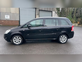 Used Vauxhall Zafira 2009 for sale - 77400100: Photo