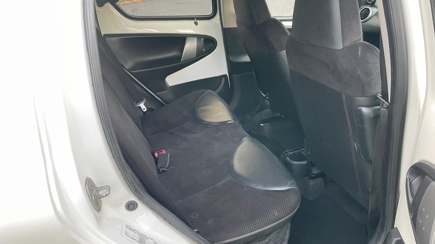 Used Toyota AYGO 2014 for sale - 76446119: Photo 10