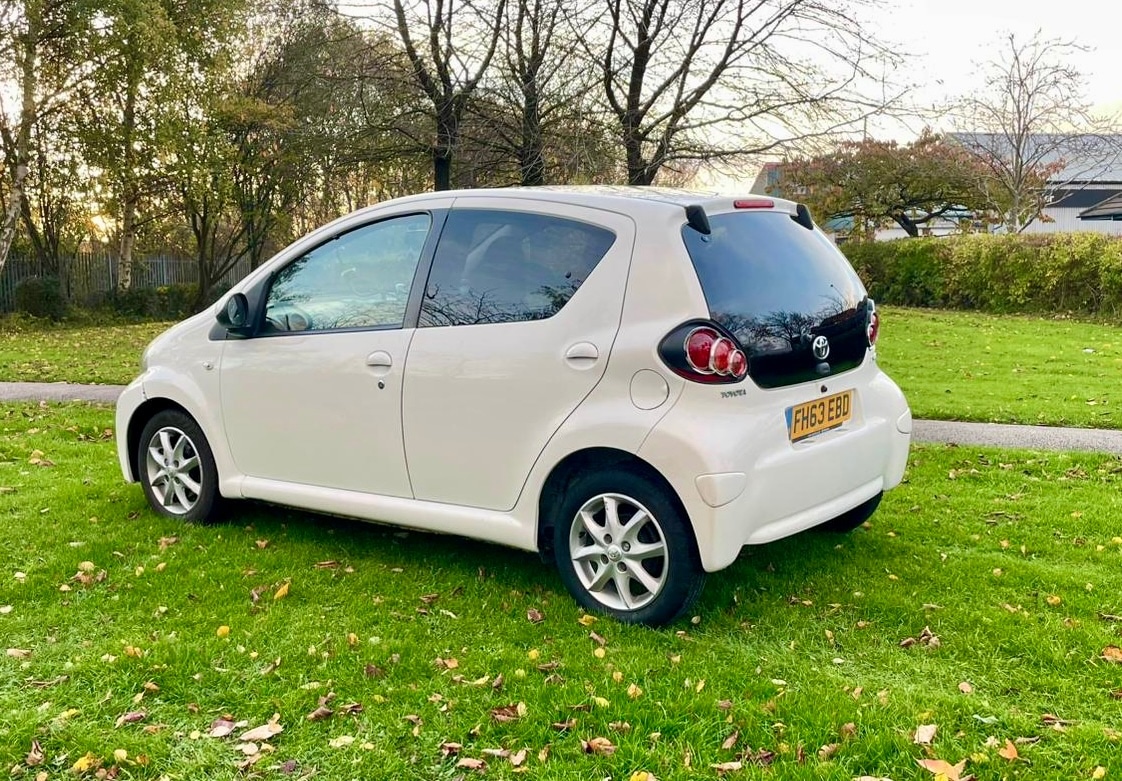 Used Toyota AYGO 2014 for sale - 76446119: Photo 4