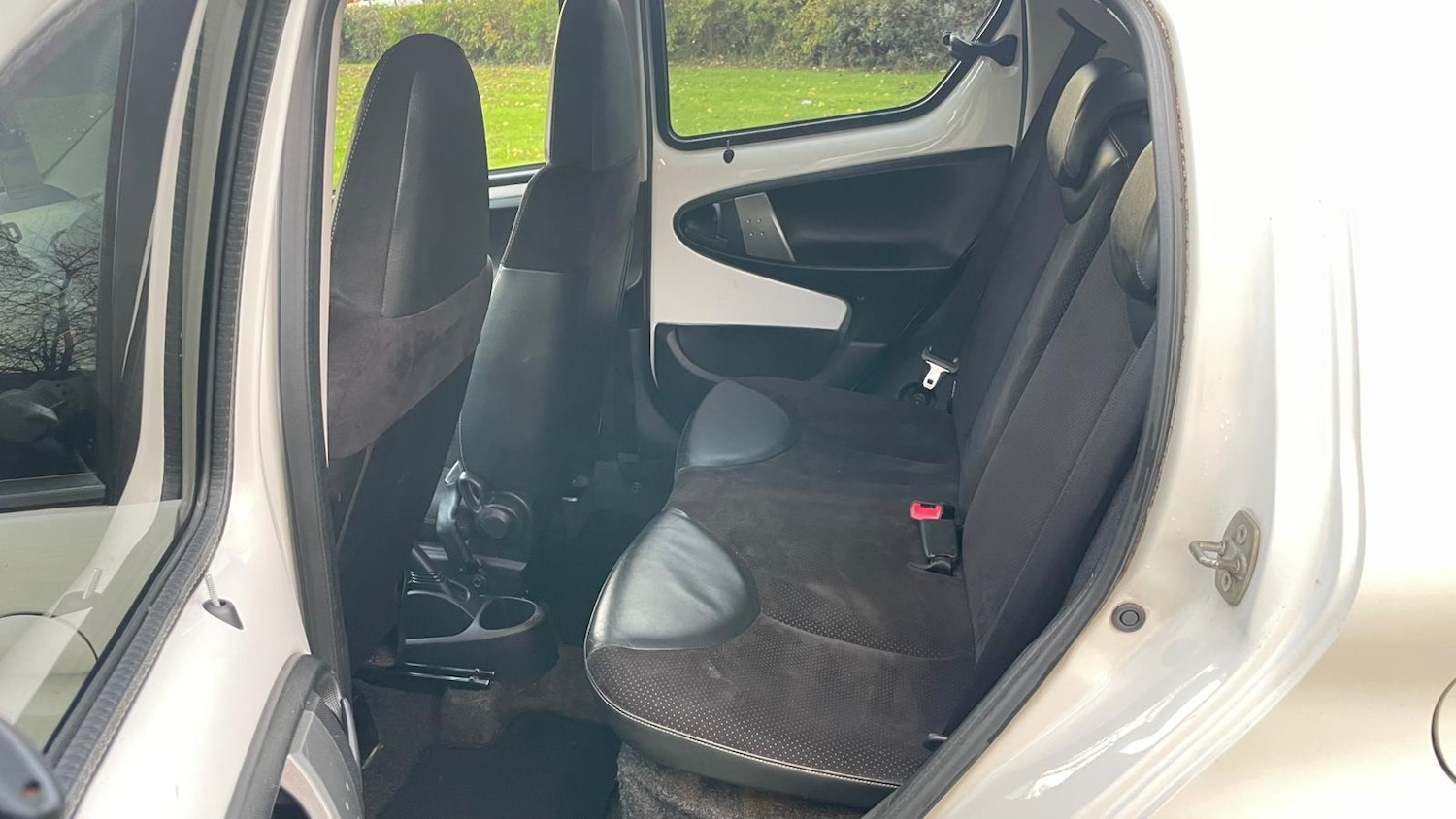 Used Toyota AYGO 2014 for sale - 76446119: Photo 9