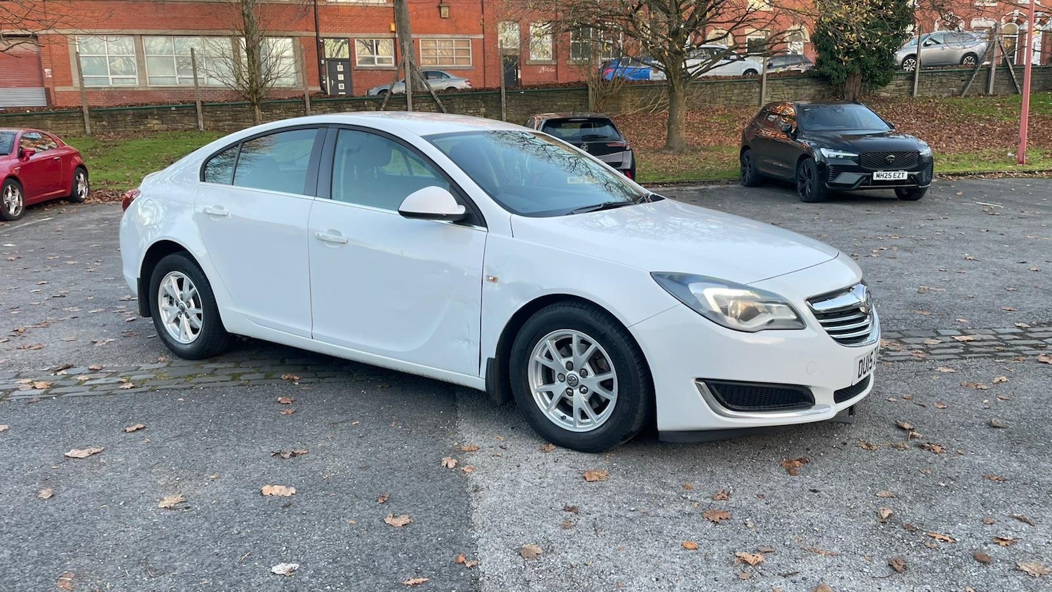 Used Vauxhall Insignia 2015 for sale - 76746262: Photo 2