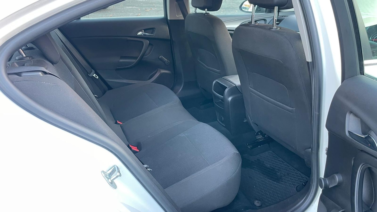 Used Vauxhall Insignia 2015 for sale - 76746262: Photo 9