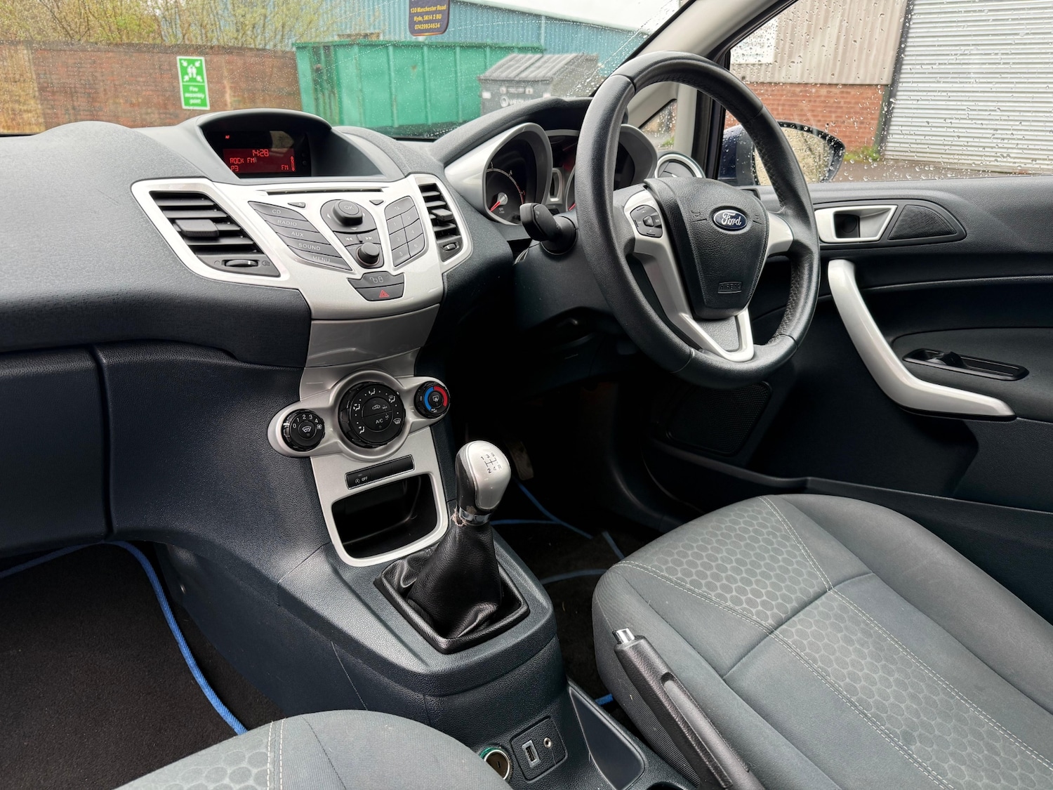 Used Ford Fiesta 2012 for sale - 78113391: Photo 2