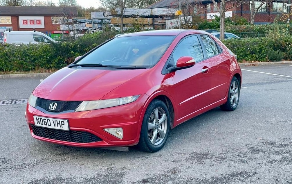 Used Honda Civic 2011 for sale - 76522557: Photo 2