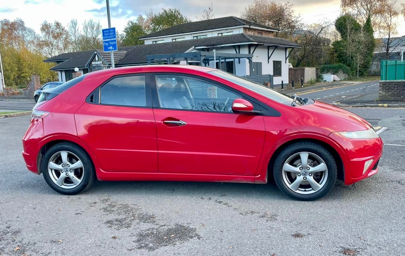 Used Honda Civic 2011 for sale - 76522557: Photo 4