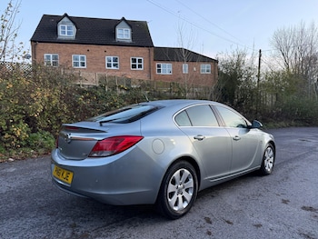Used Vauxhall Insignia 2011 for sale - 76571307: Photo