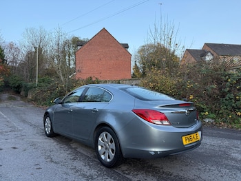 Used Vauxhall Insignia 2011 for sale - 76571307: Photo