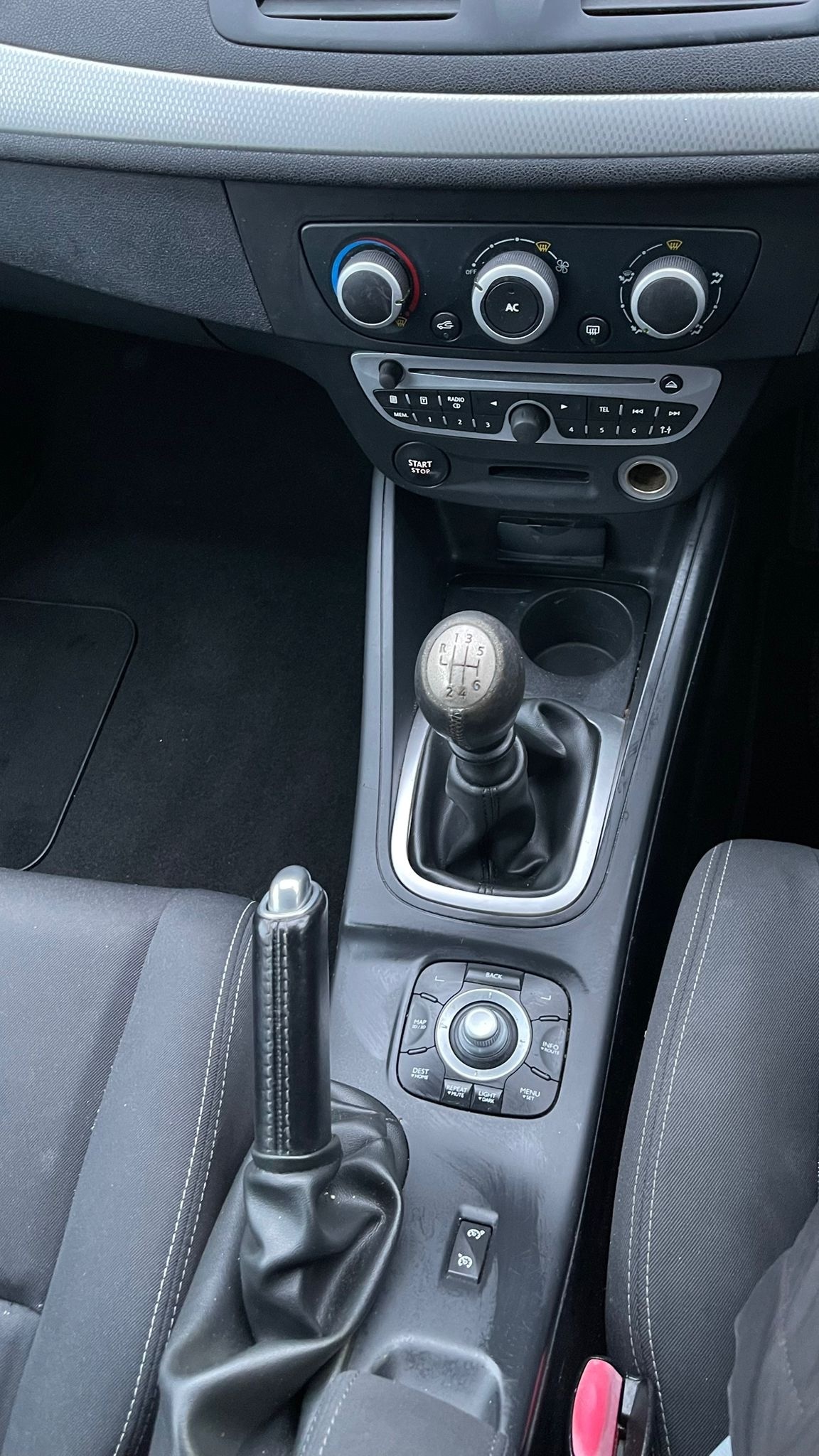 Used Renault Megane 2011 for sale - 77144708: Photo 16