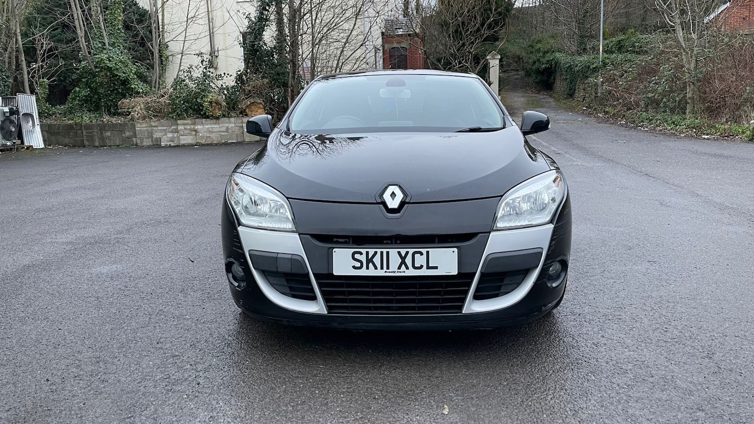 Used Renault Megane 2011 for sale - 77144708: Photo 2