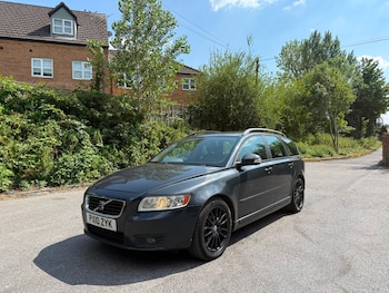 Used Volvo V50 2010 for sale - 79360353: Photo