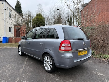 Used Vauxhall Zafira 2010 for sale - 77400135: Photo