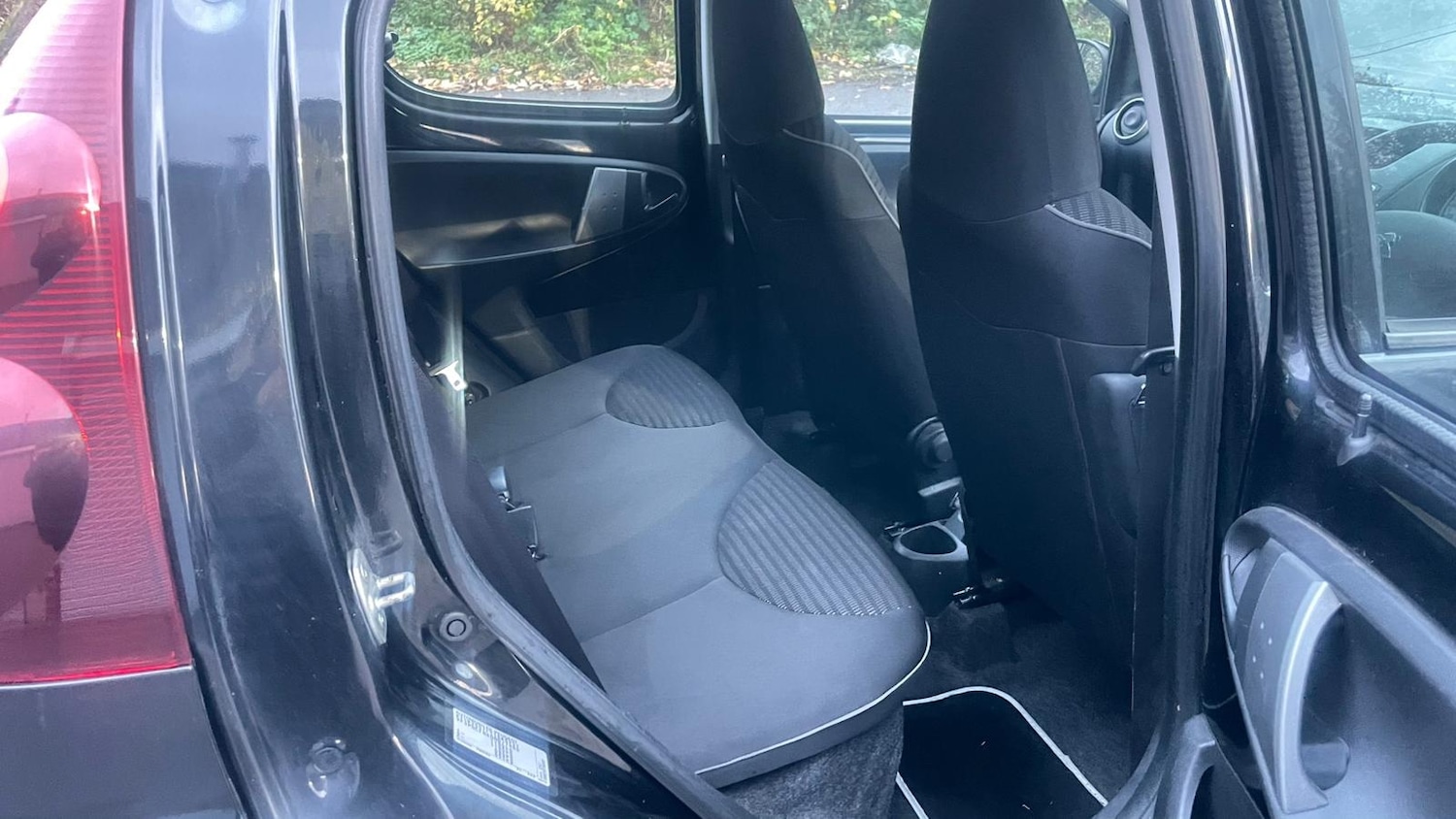 Used Peugeot 107 2013 for sale - 76545724: Photo 9