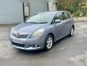 Used Toyota Verso 2009 for sale - 76455144: Photo