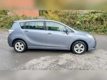 Used Toyota Verso 2009 for sale - 76455144: Photo