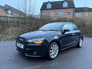 Used Audi A1 2011 for sale - 77020688: Photo