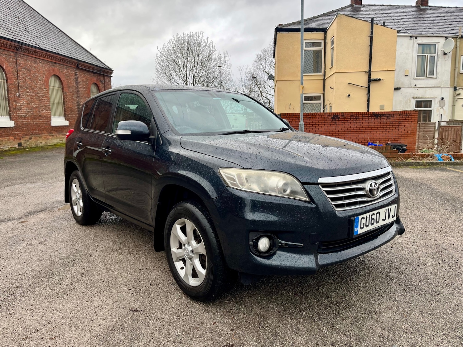 Used Toyota RAV4 2010 for sale - 77282481: Photo 2