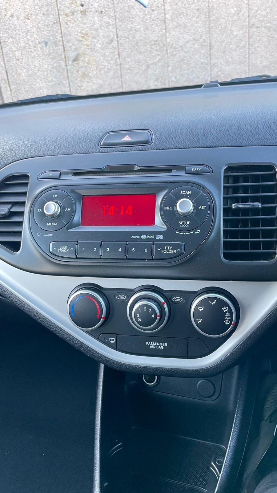 Used Kia Picanto 2011 for sale - 76694784: Photo 15