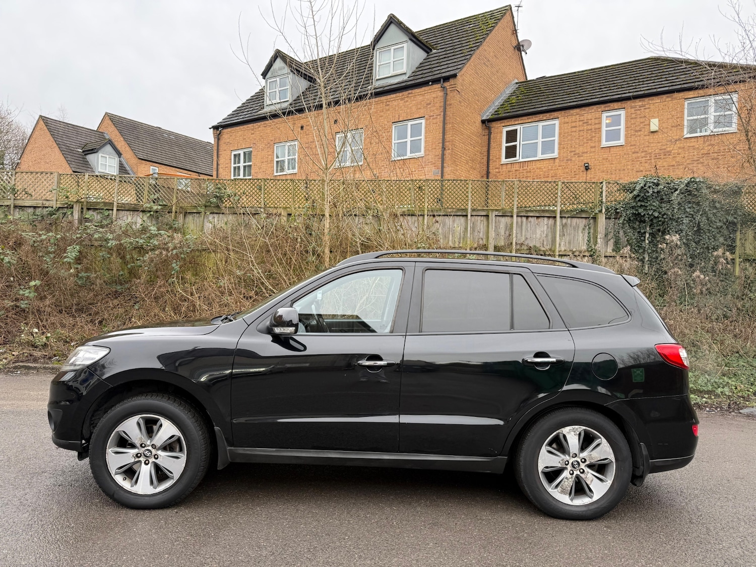 Used Hyundai Santa Fe 2012 for sale - 77261884: Photo 11
