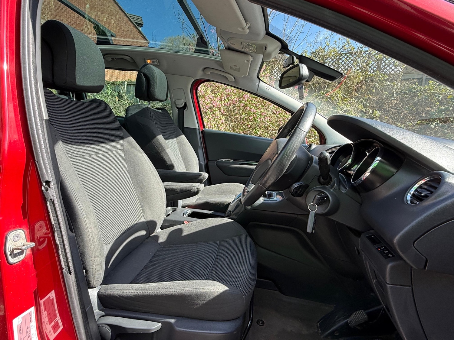 Used Peugeot 5008 2012 for sale - 78057307: Photo 13