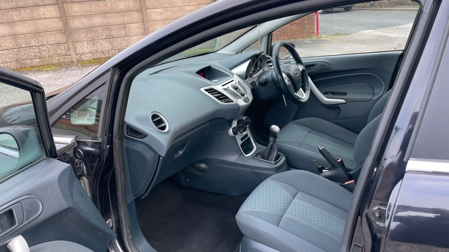 Used Ford Fiesta 2009 for sale - 77386179: Photo 12