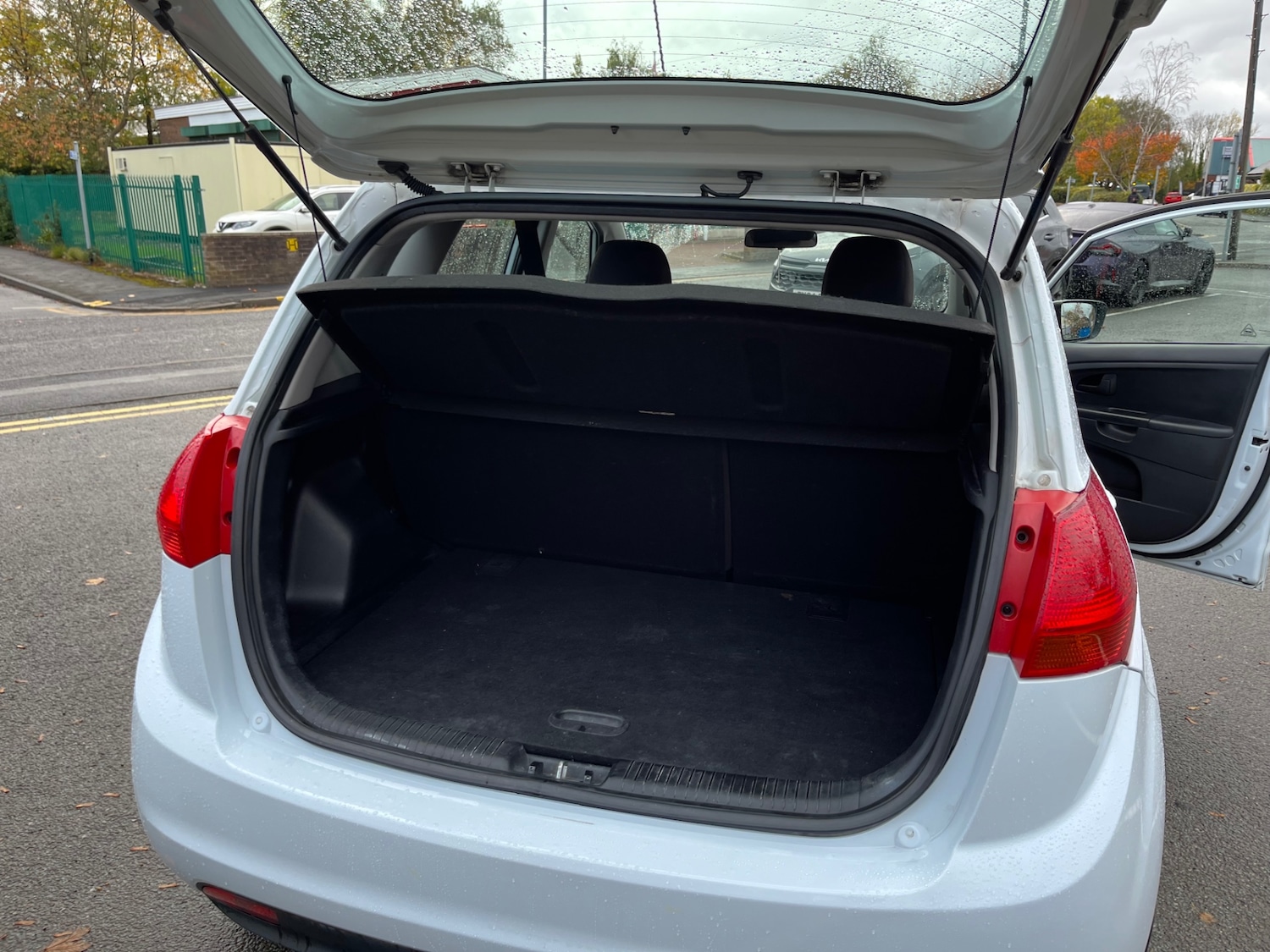 Used Kia Venga 2015 for sale - 76444471: Photo 13